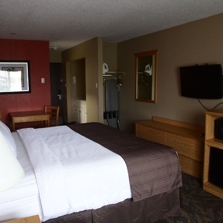 Coast Swift Current Hotel Eksteriør billede
