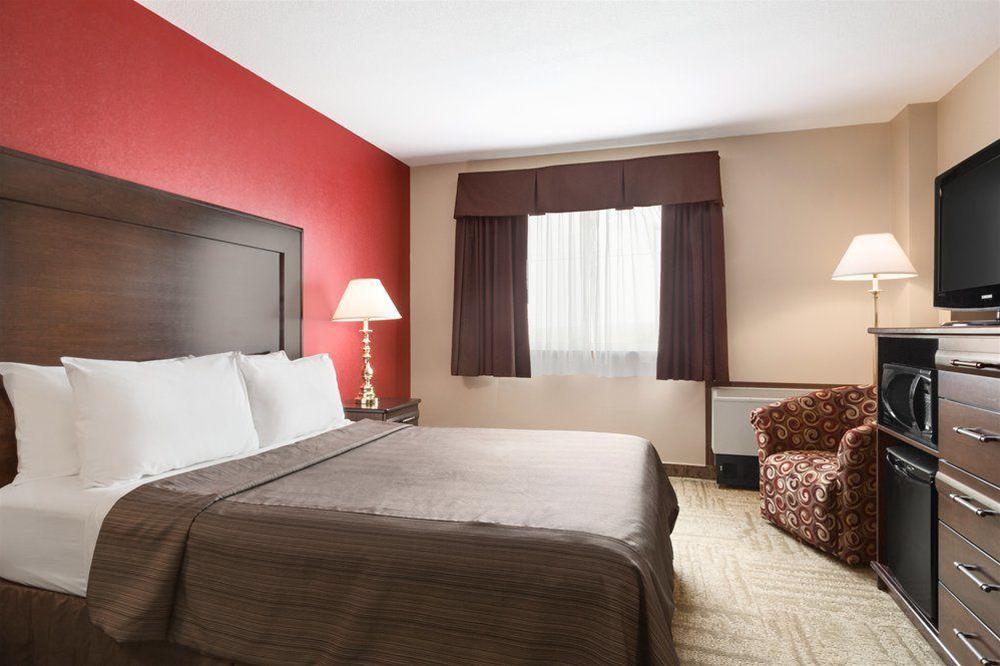 Coast Swift Current Hotel Eksteriør billede