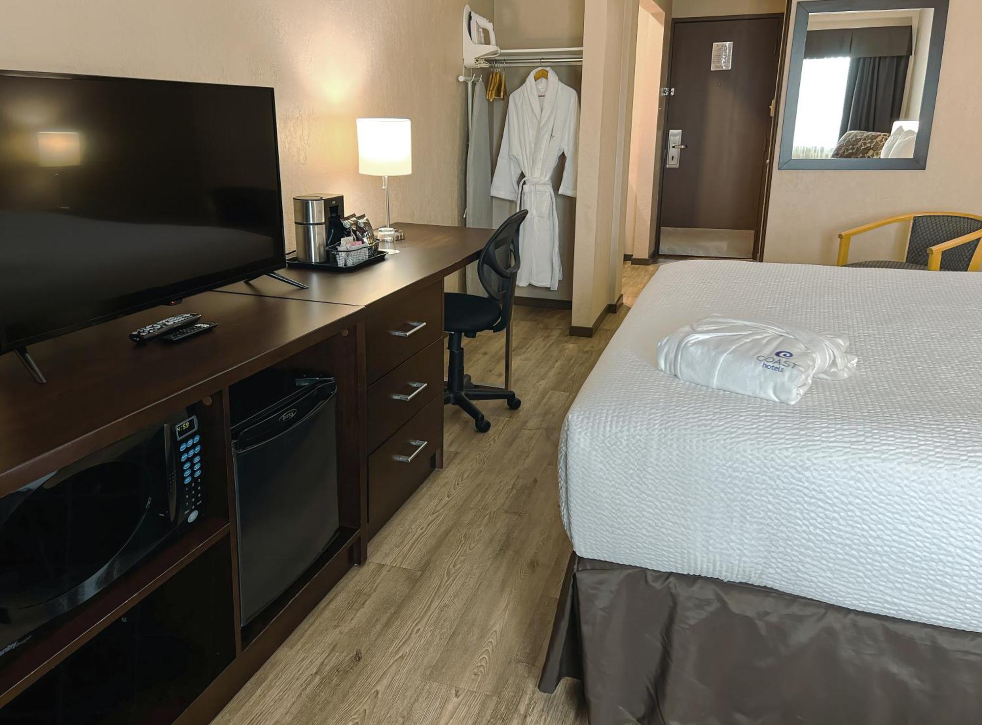 Coast Swift Current Hotel Eksteriør billede