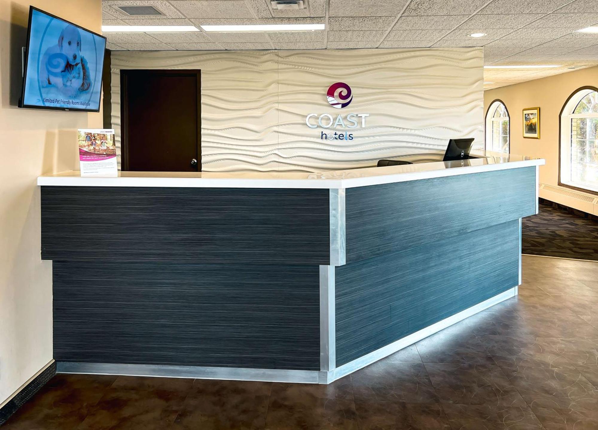Coast Swift Current Hotel Eksteriør billede